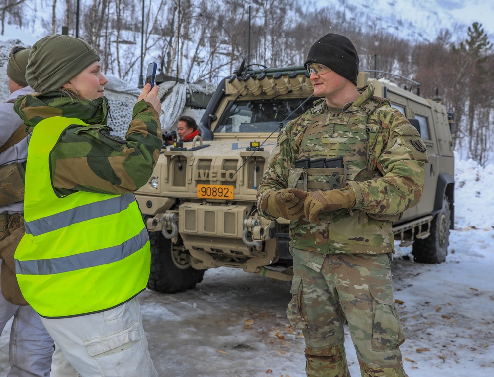 U.S. Army MLRS battalion, Allied militaries conduct static display for external media during exercise in Norway