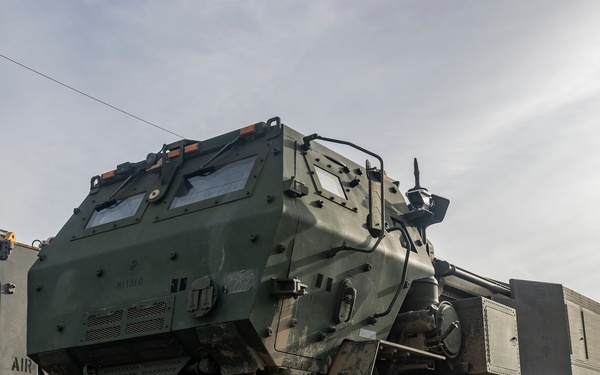QUART 25.2: Marines and Sailors perform LCAC drills with HIMARS on Red Beach