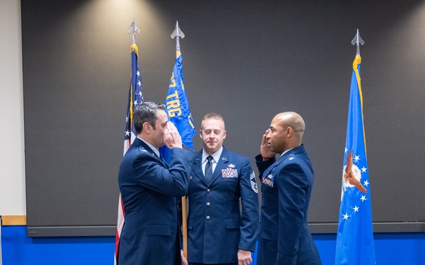 Darden assumes command of 433rd TRS ‘Raiders’