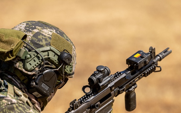 U.S. and Republic of Korea Reconnaissance Marines Conduct a Live Range During KMEP 25.1
