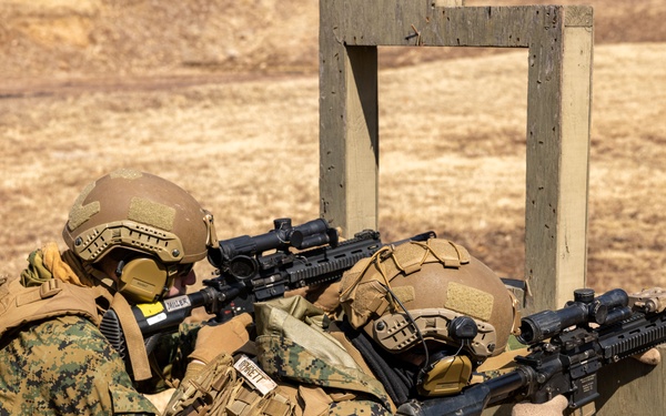 U.S. and Republic of Korea Reconnaissance Marines Conduct a Live Range During KMEP 25.1