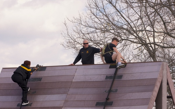 DC National Guard Recruits Take on Confidence-Conditioning Obstacle Course