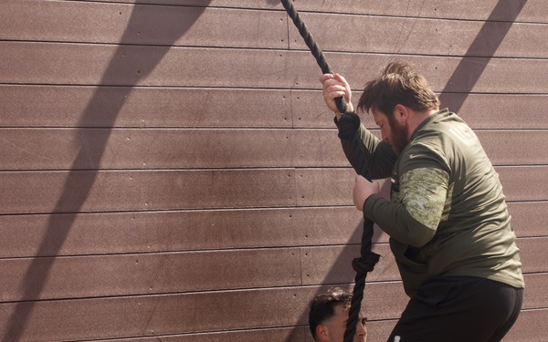 DC National Guard Recruits Take on Confidence-Conditioning Obstacle Course