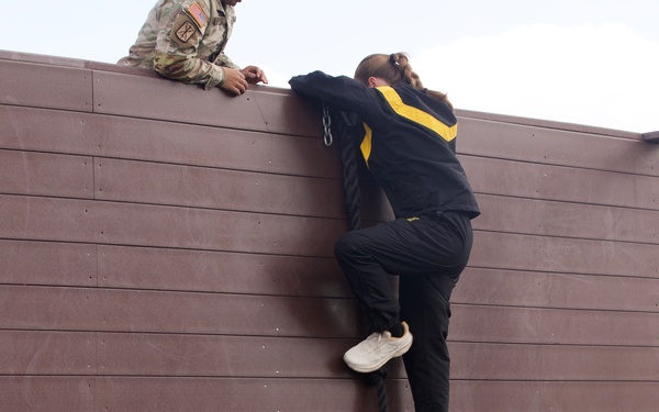 DC National Guard Recruits Take on Confidence-Conditioning Obstacle Course