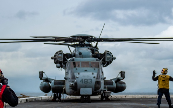 11th Marine Expeditionary Unit embarks USS Somerset (LPD 25) during QUART 25.2