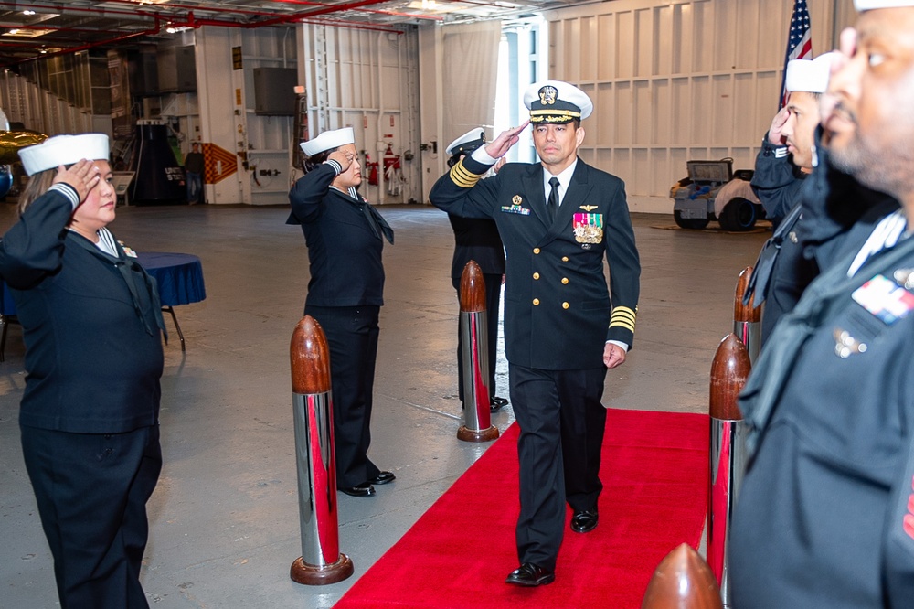 Navy Reserve Center Alameda Changes Command