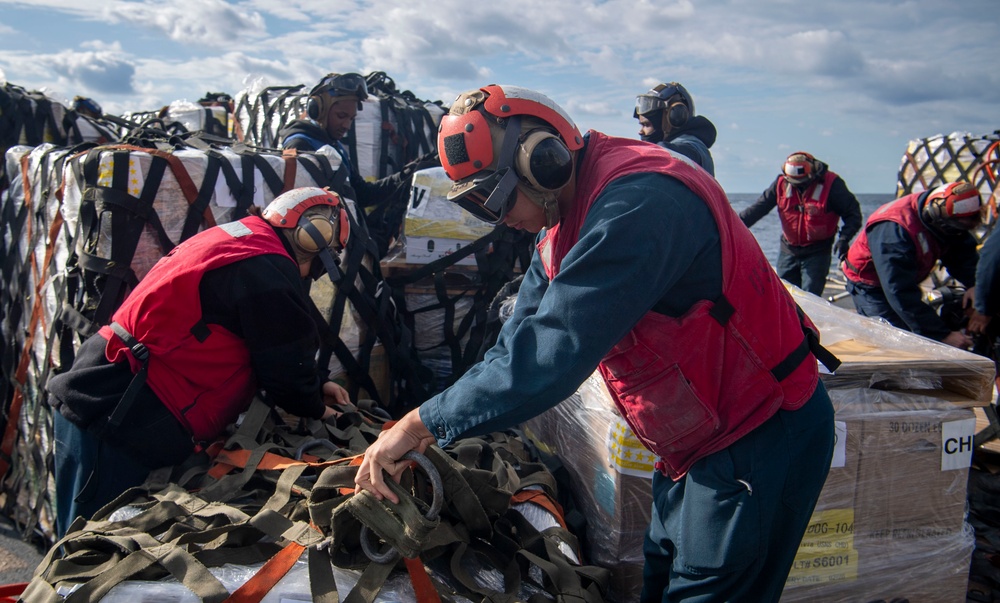USS Sterett conducts routine operations as part of the Carl Vinson Carrier Strike Group