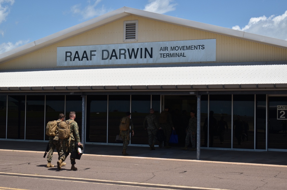 U.S. Marines, Sailors with MRF-D 25.3 arrive in Northern Territory, Australia