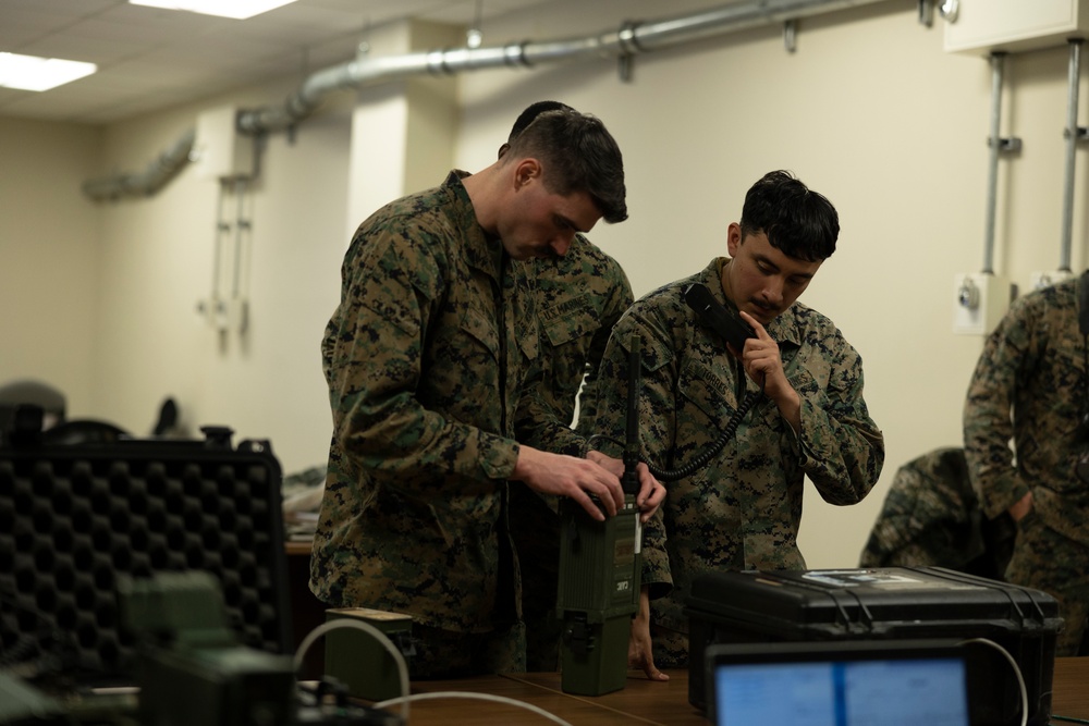 U.S. and ROK Marines Conduct Communication Checks