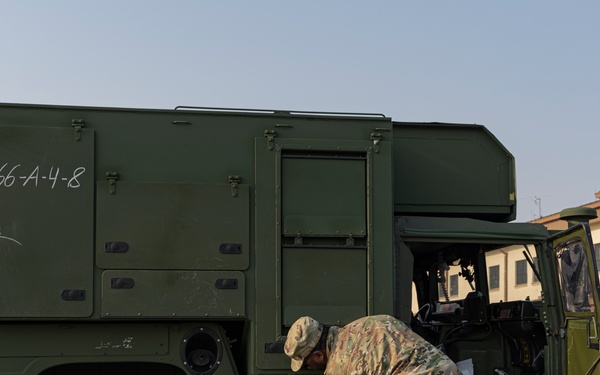 C Co. 304th ESB-E Provides Signal Support during Freedom Shield 2025