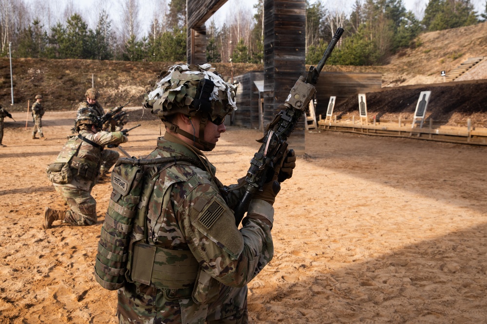 5-7th CAV Conducts Urban Rifle Marksmanship Training