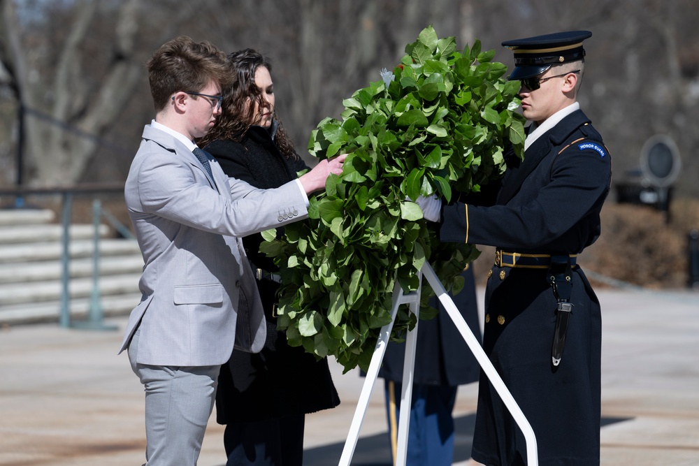 Students From the United States Senate Youth Program Visit Arlington National Cemetery