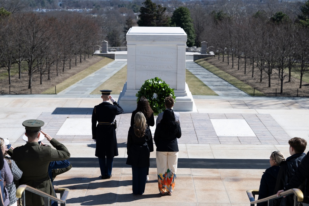 Students From the United States Senate Youth Program Visit Arlington National Cemetery