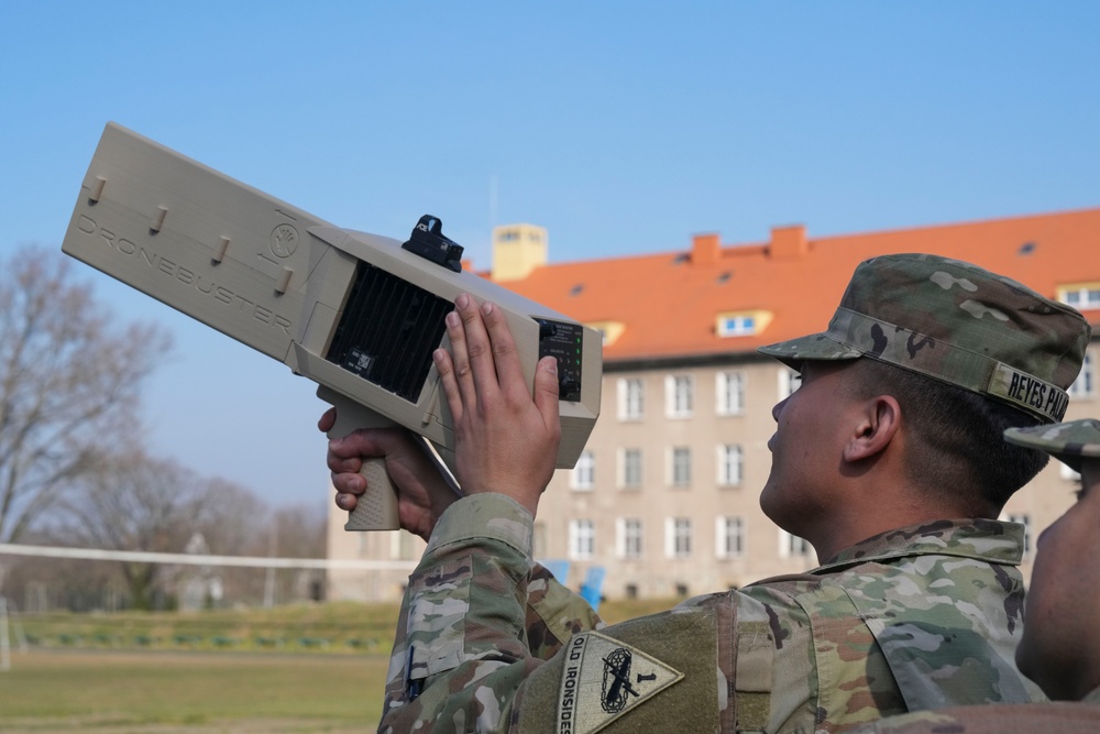 1st Armored Division undergoes Counter-Unmanned Aircraft Systems training