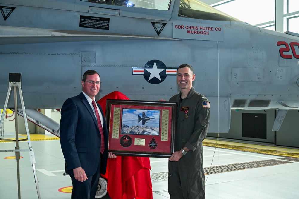 Dust Devils Turn the Page: VX-31 Welcomes New Commanding Officer