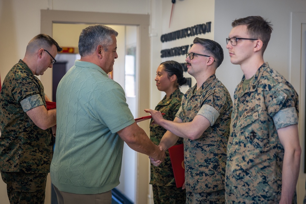 COMMSTRAT Marines receive awards for State Funeral participation