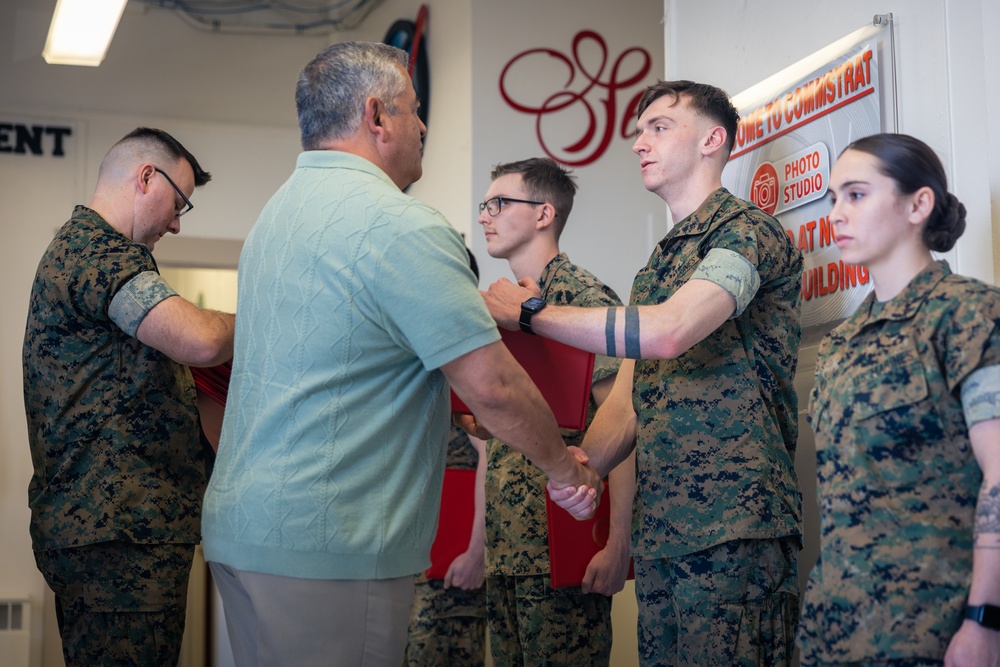 COMMSTRAT Marines receive awards for State Funeral participation