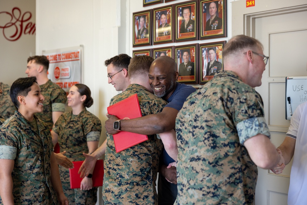 COMMSTRAT Marines receive awards for State Funeral participation