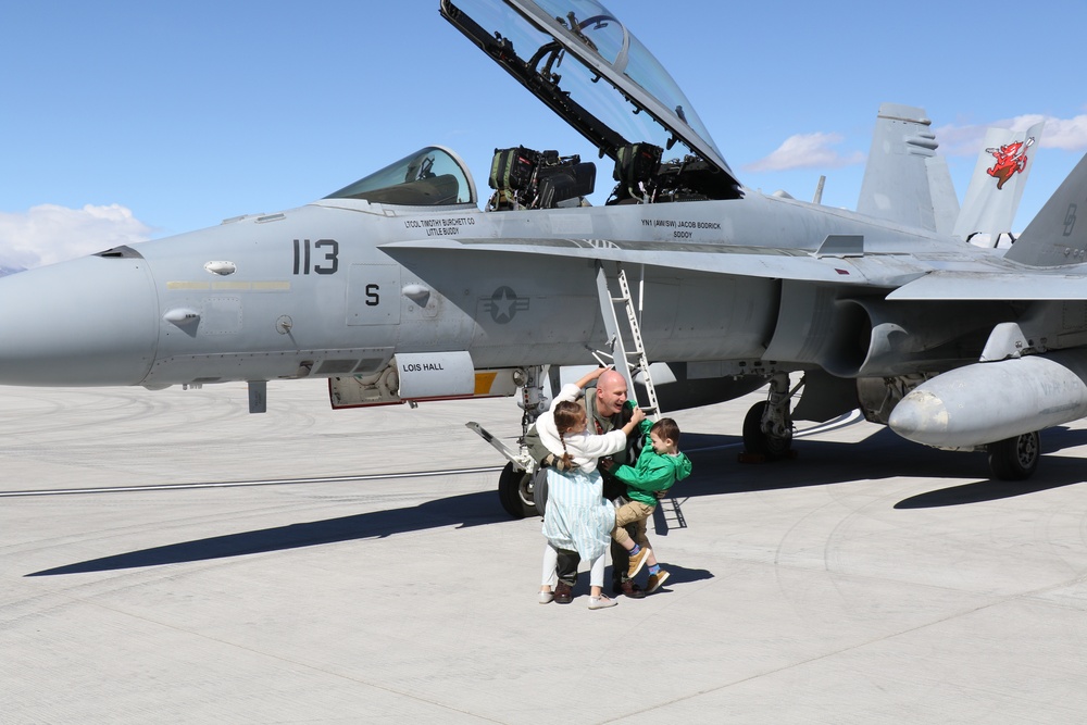 Dust Devils Turn the Page: VX-31 Welcomes New Commanding Officer