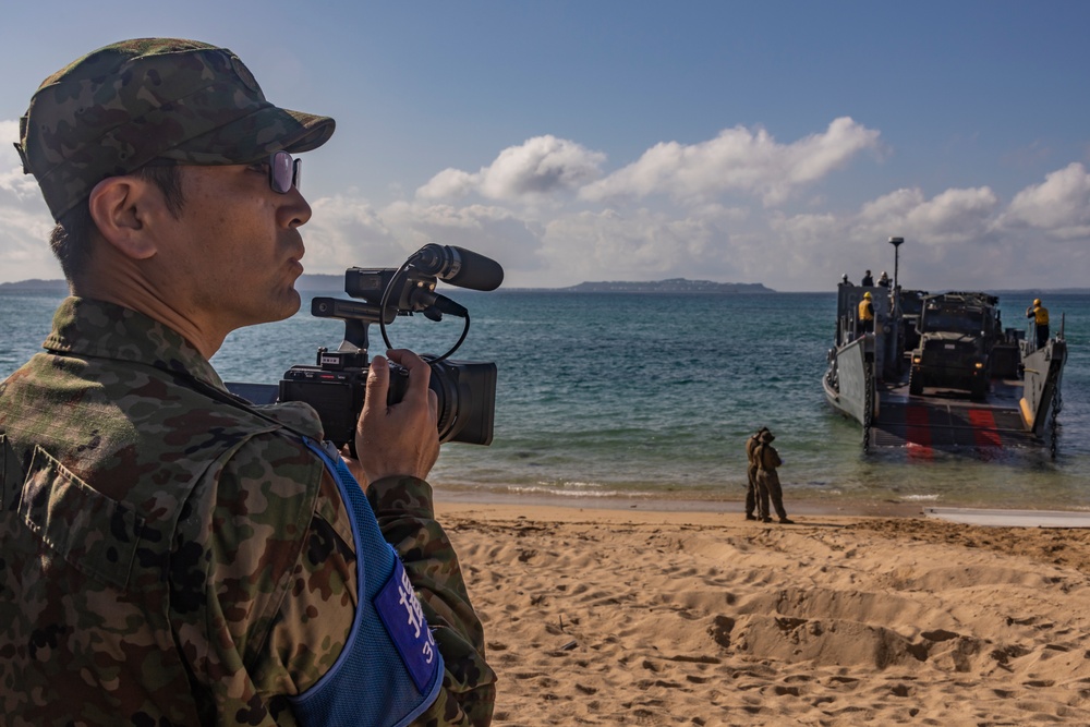 Iron Fist 25 | 31st MEU, JGSDF conduct Amphibious Landing Display