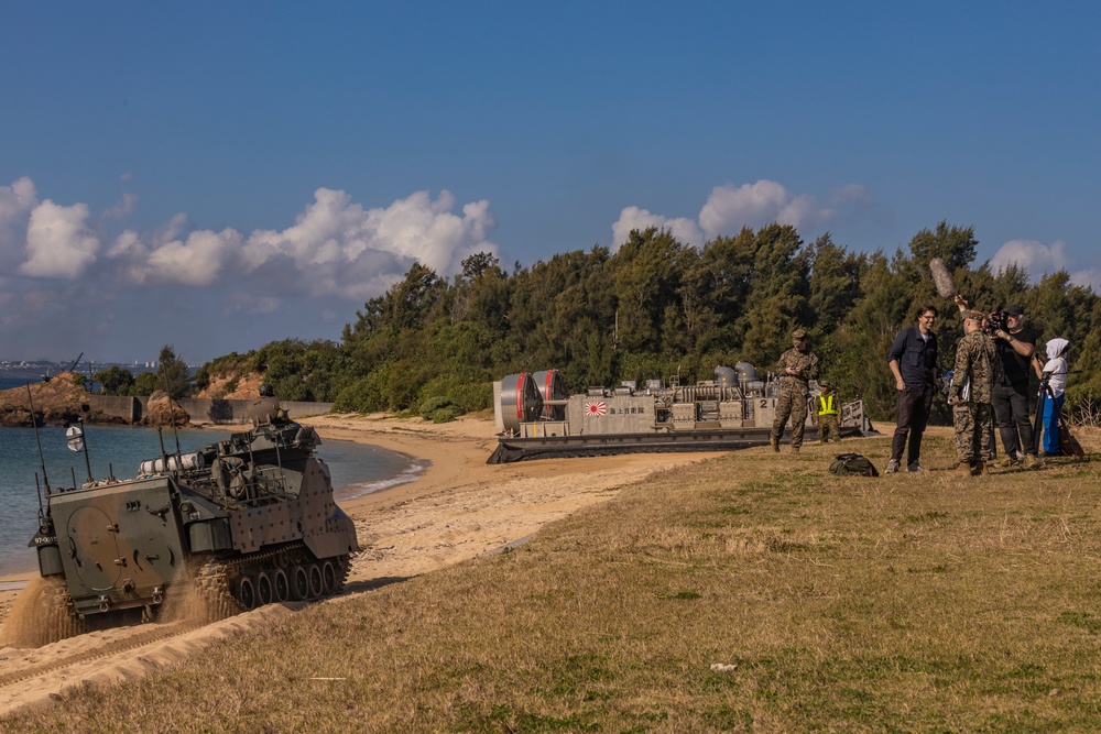 Iron Fist 25 | 31st MEU, JGSDF conduct Amphibious Landing Display