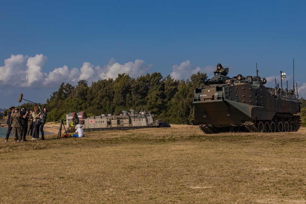 Iron Fist 25 | 31st MEU, JGSDF conduct Amphibious Landing Display