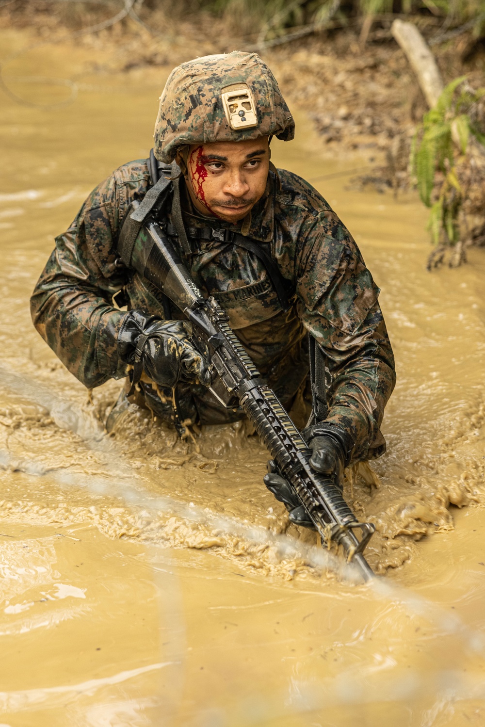 U.S. Marines with CLR-37 Conduct Basic Jungle Skills Course