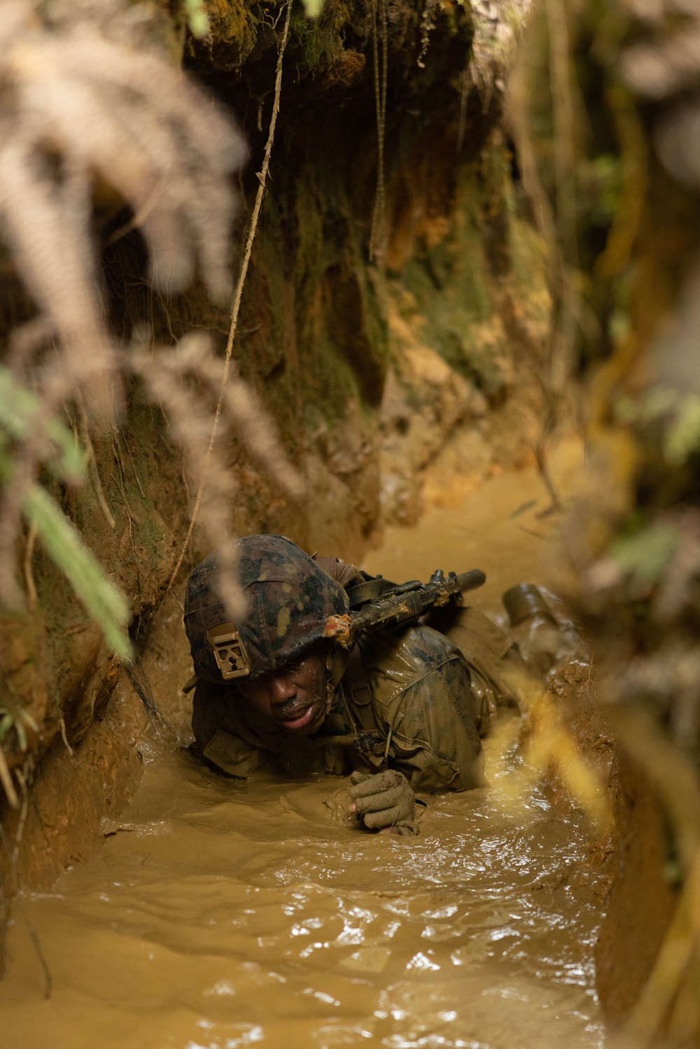 U.S. Marines with CLR-37 Conduct Basic Jungle Skills Course