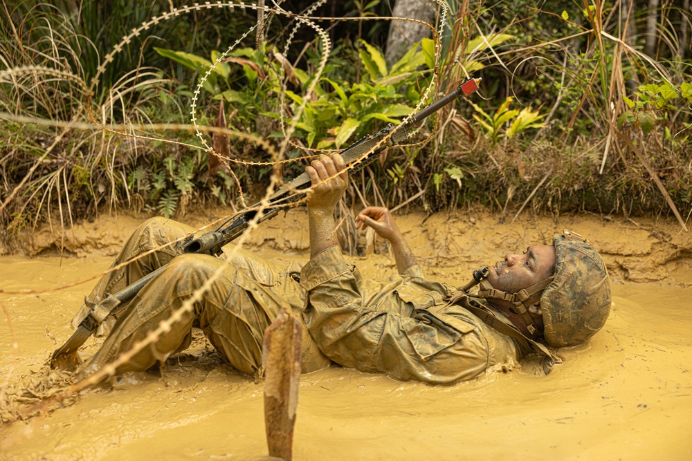 U.S. Marines with CLR-37 Conduct Basic Jungle Skills Course