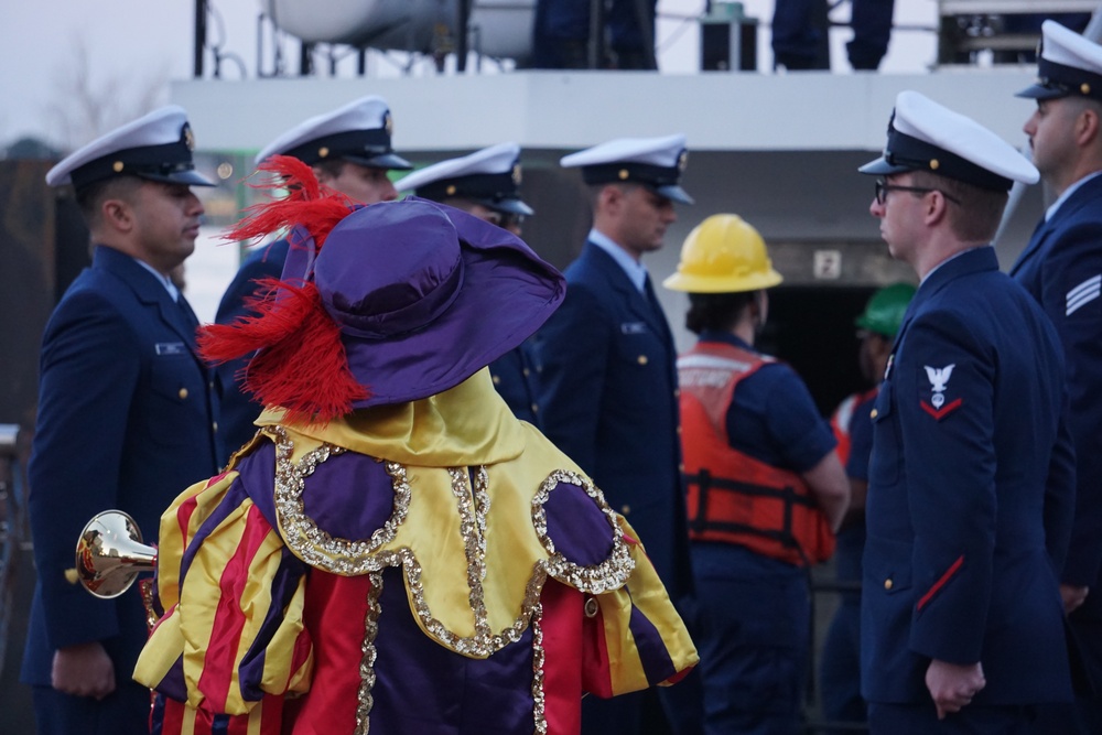 U.S. Coast Guard Cutter Pamlico escorts Rex Krewe to Mardi Gras celebrations