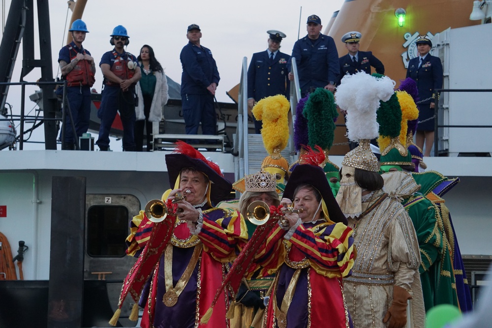 U.S. Coast Guard Cutter Pamlico escorts Rex Krewe to Mardi Gras celebrations