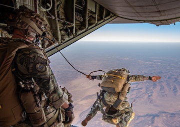 82nd EQRS Conducts HAHO Jumps at Grand Bara