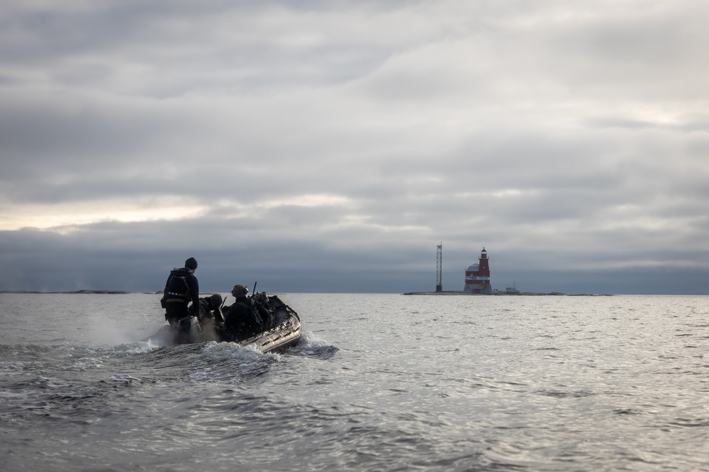 U.S. Recon Marines support NATO operations in Baltic Sea