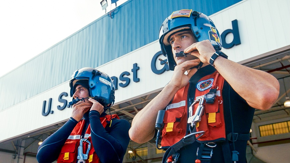 Coast Guard Air Station Atlantic City conducts training off New Jersey