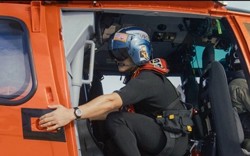 Coast Guard Air Station Atlantic City conducts training off New Jersey