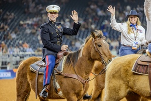 Cowboys Saddle Up to Appreciate Soldiers