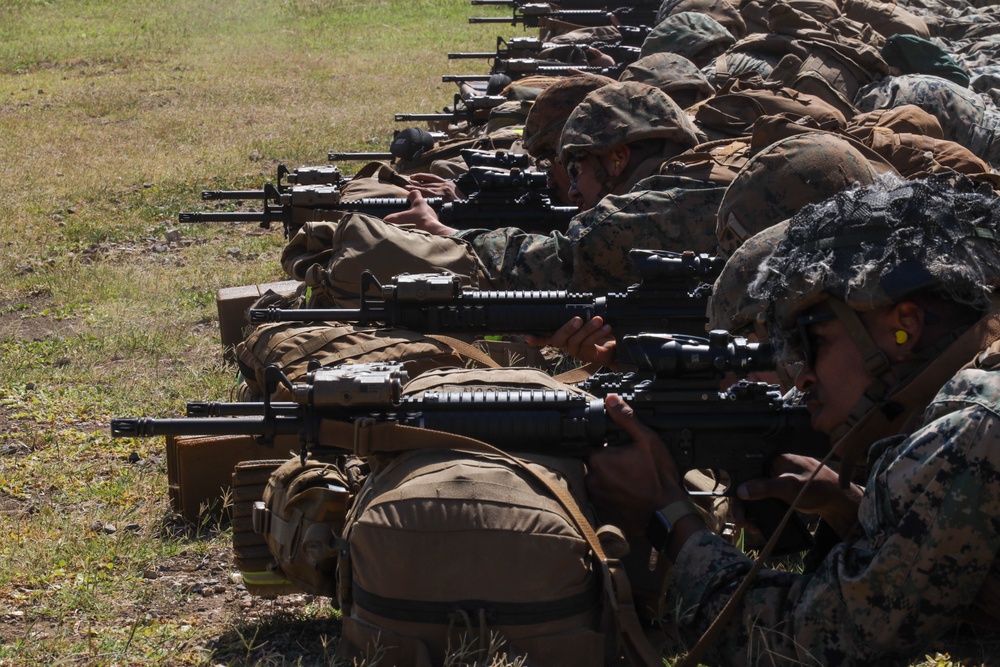 U.S. Marines with MWSS-174 increase weapon proficiency