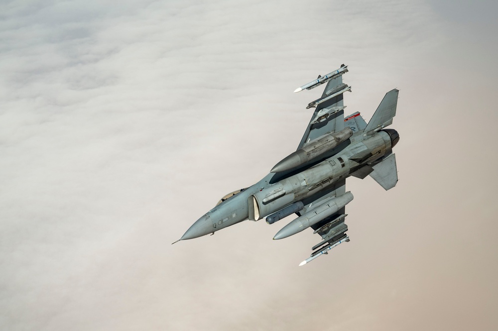 Fighting Falcon supports Blue Sands