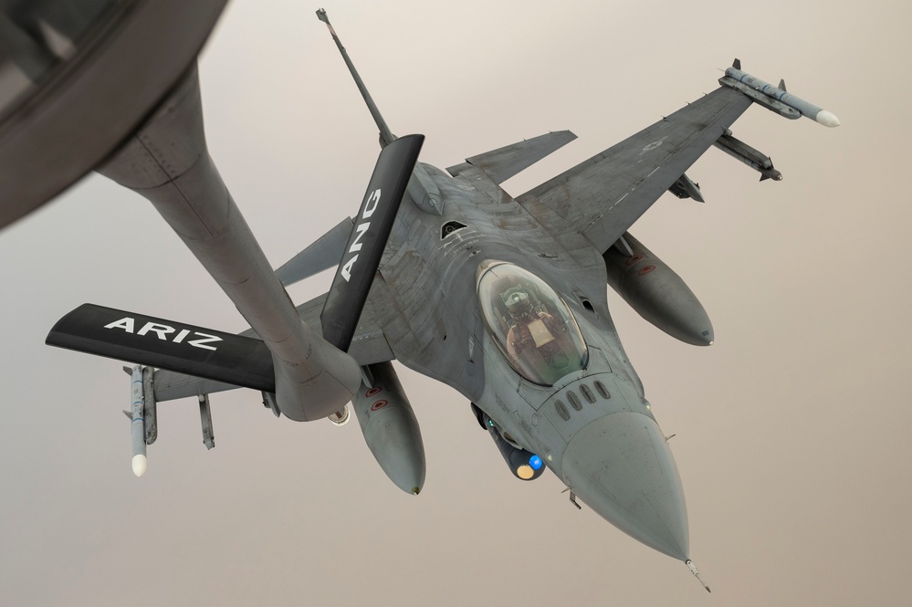 Fighting Falcon supports Blue Sands