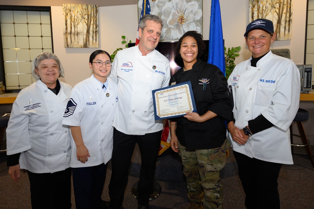 Eielson Airmen receives Hennessey Traveler Award