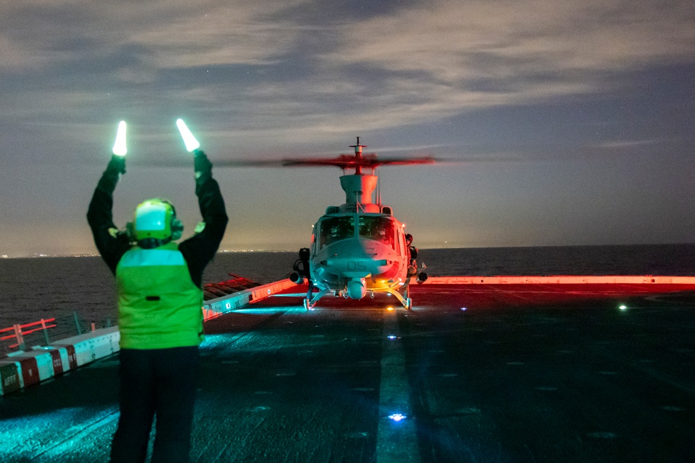 QUART 25.2: HMLA-169 Flight Deck Landing Qualifications