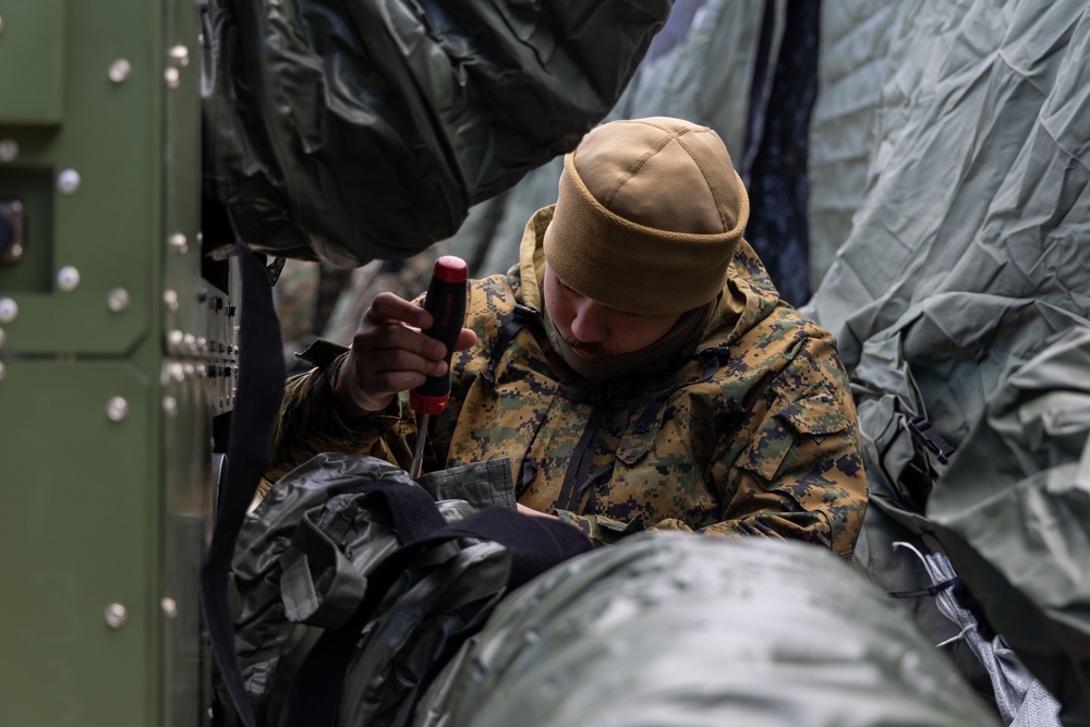 III MSB establishes field feeding site on Camp Mujuk for Freedom Shield