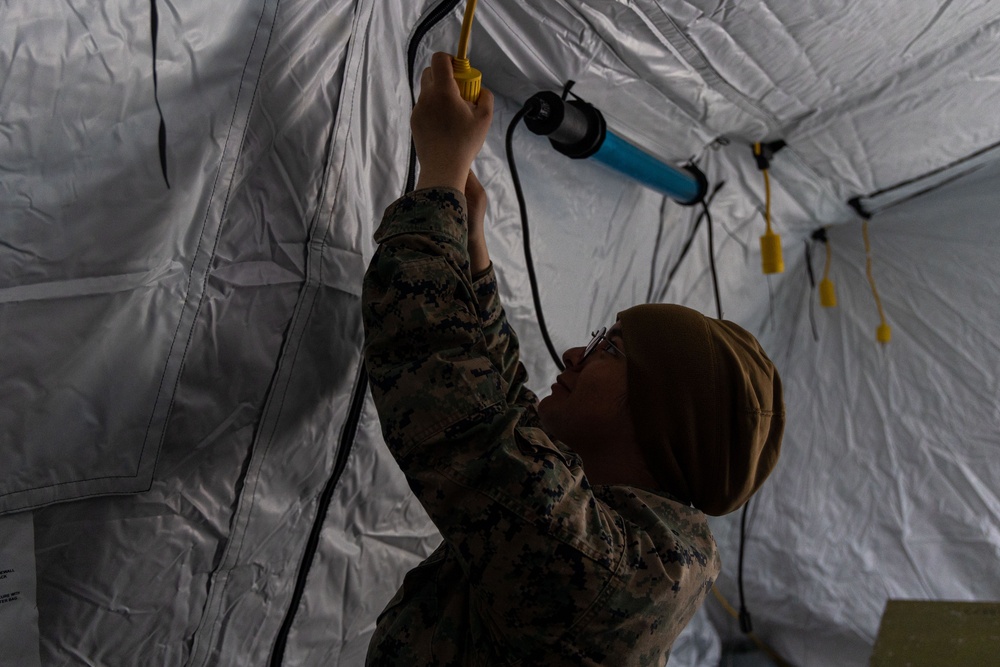 III MSB establishes field feeding site on Camp Mujuk for Freedom Shield