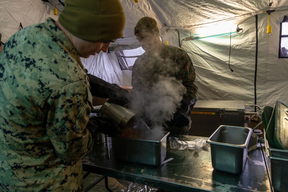 III MSB operates field feeding site on Camp Mujuk for Freedom Shield