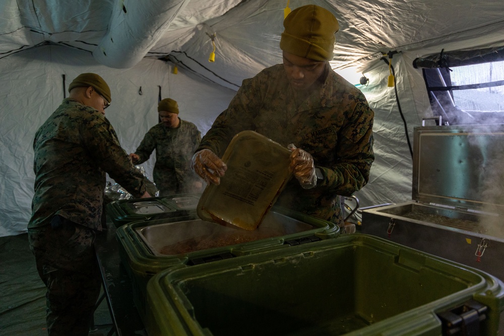 III MSB operates field feeding site on Camp Mujuk for Freedom Shield