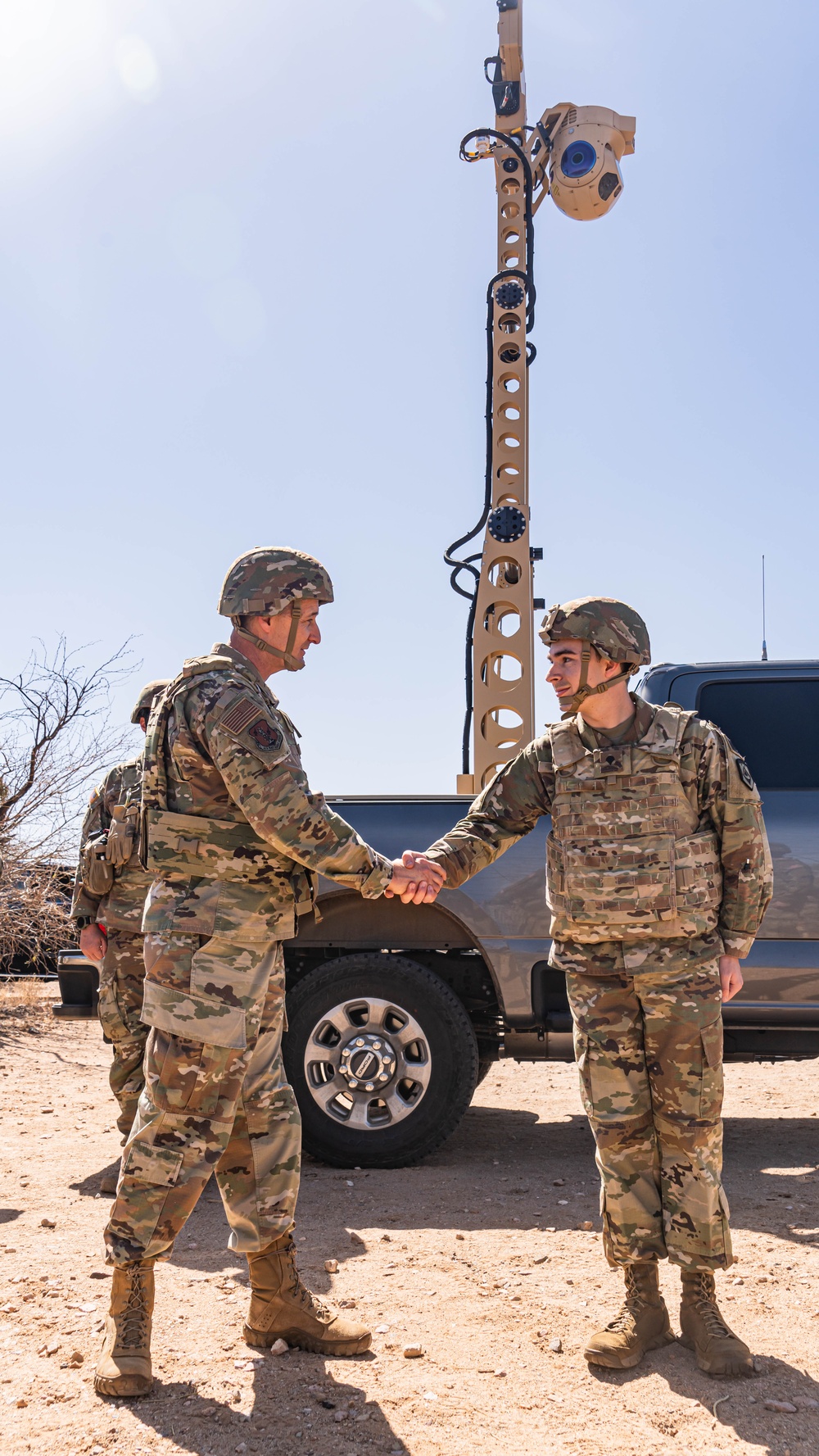 U.S. General Nordhaus visits National Guard Soldiers at the southern border