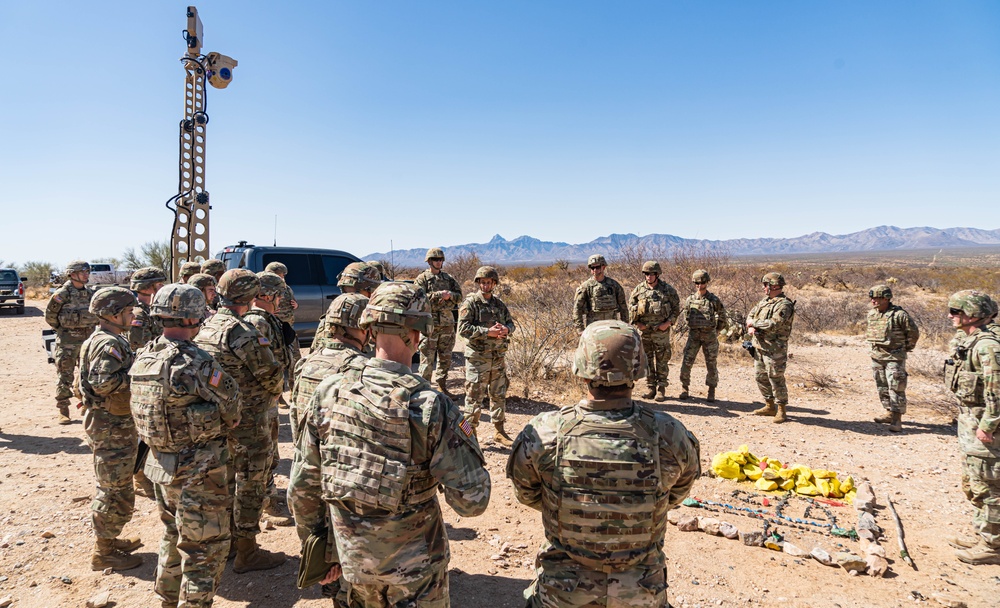 U.S. General Nordhaus visits National Guard Soldiers at the southern border