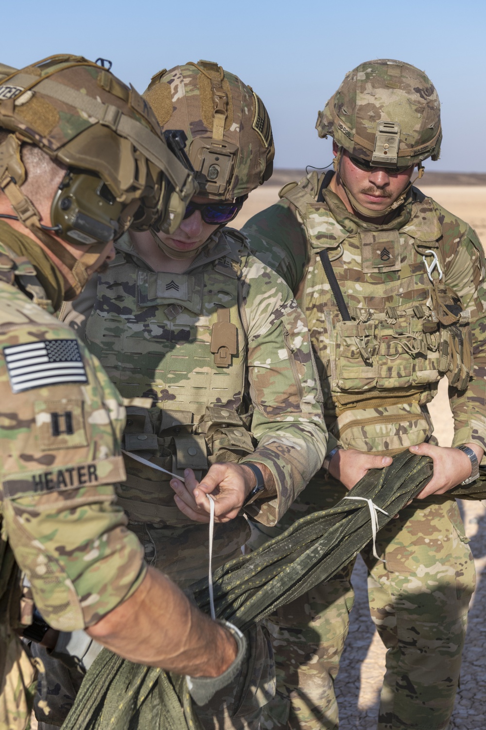 Task Force Associator Soldiers conduct sling-load training with Marines