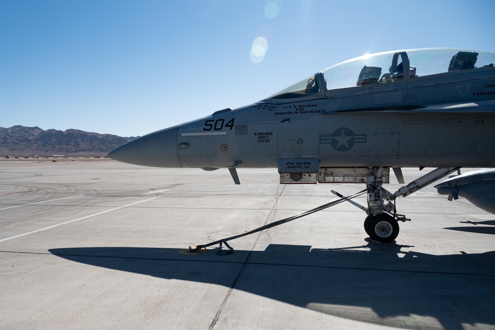 Red Flag-Nellis 25-2 F/A-18 maintenance