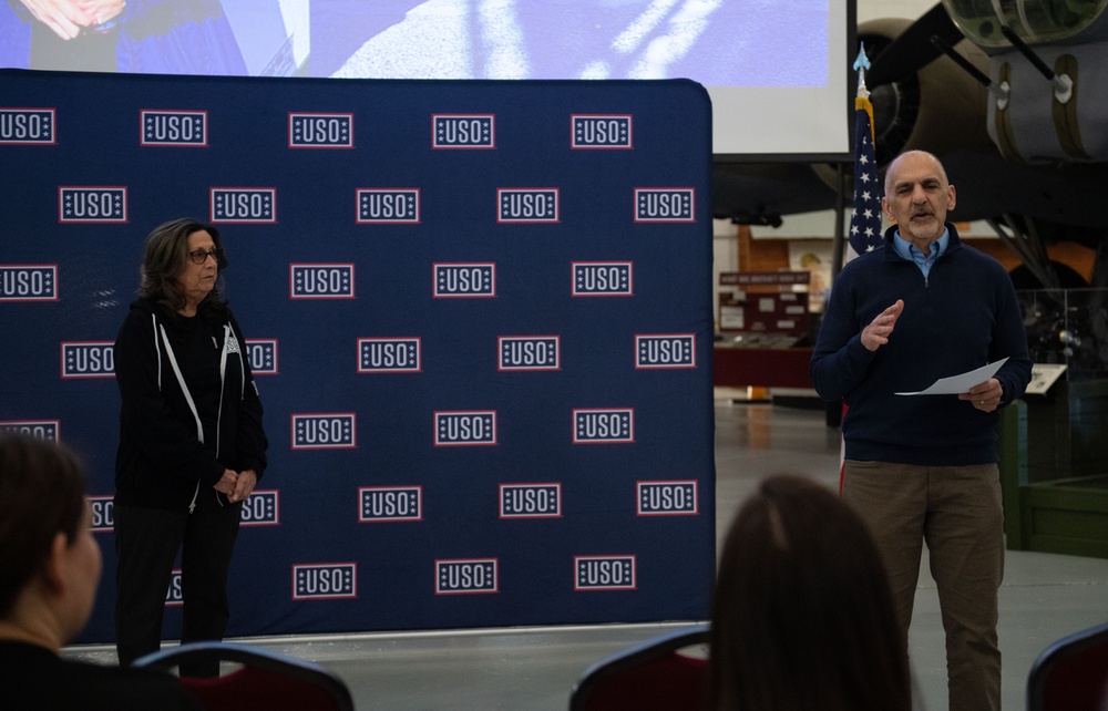Candace Dunning receives 2024 USO Volunteer of the Year award